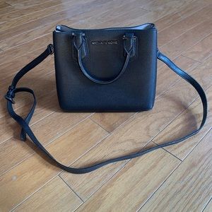 Adele Messenger Bag